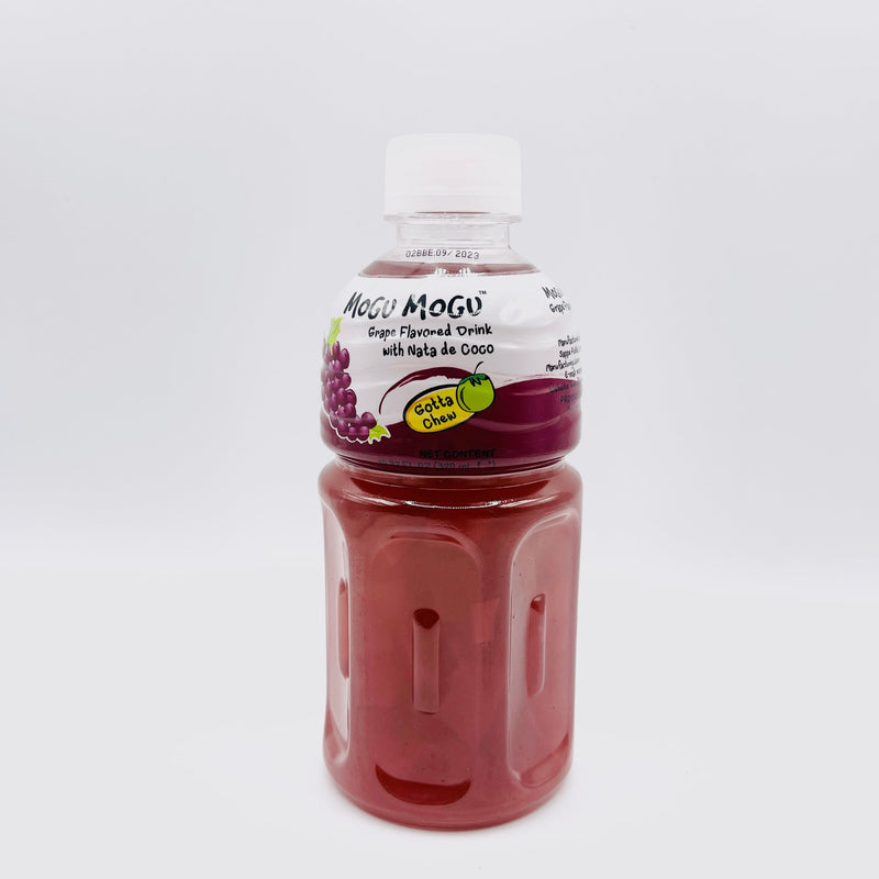 Mogu Mogu Grape flavoured Drink with NATA de Coco (Gotta Chew) 320ml (6 Bottles) Global Snacks